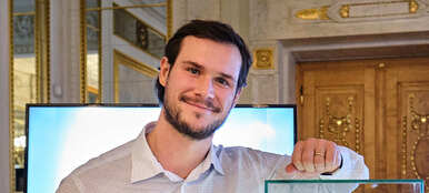 Tomáš Kundrátek, hokejista